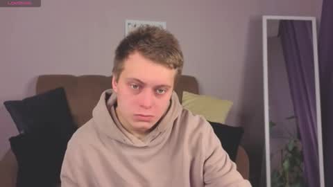 zherealkrugi online show from 12.14.25