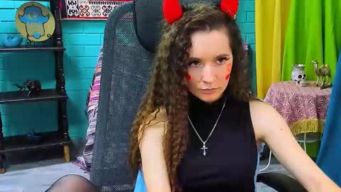 zianichols online show from 02.14.25