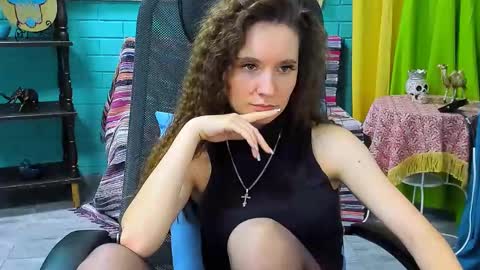 zianichols online show from 02.21.25