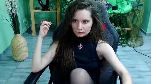 zianichols online show from 03.12.25