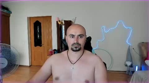 Snapshot of ziesh chatting on 06.24.26 Ziesh online show from 06.24.26