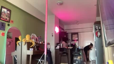 Snapshot of ziggy_rouge chatting on 02.26.26 Ziggy ziggy- online show from 02.26.26