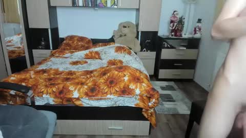 Snapshot of zincky chatting on 03.05.25 zincky online show from 03.05.25