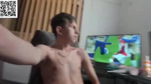 Snapshot of zincky chatting on 03.06.25 zincky online show from 03.06.25