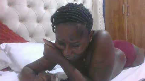 Snapshot of zindzi chatting on 09.16.25 Miss Zindzi online show from 09.16.25