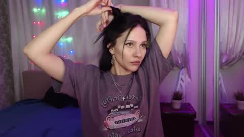 Snapshot of zlatagoddess chatting on 11.24.25 Zlata online show from 11.24.25