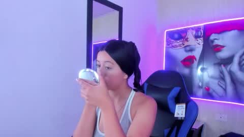 Z O E online show from 01.17.26