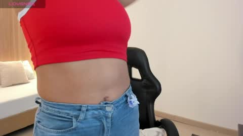 Zoe  online show from 04.06.26