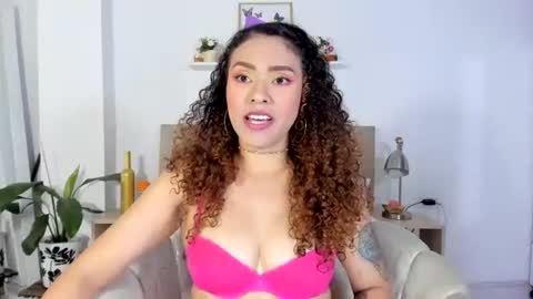 Zoe Gruber online show from 02.04.26