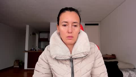 Snapshot of zoe_jeane_beker chatting on 12.02.25 ZOE online show from 12.02.25