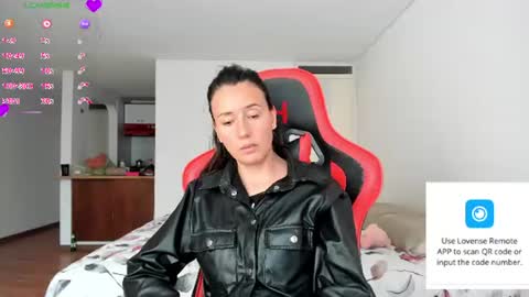 Snapshot of zoe_jeane_beker chatting on 06.22.26 ZOE online show from 06.22.26