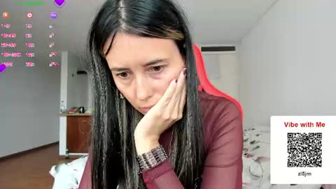 Snapshot of zoe_jeane_beker chatting on 06.26.26 ZOE online show from 06.26.26