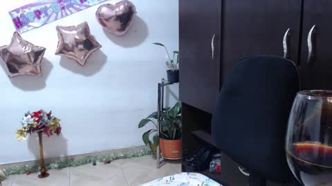 ZOE online show from 12.23.25