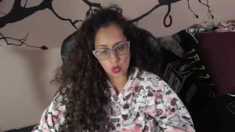 Zoe Koller online show from 10.08.25