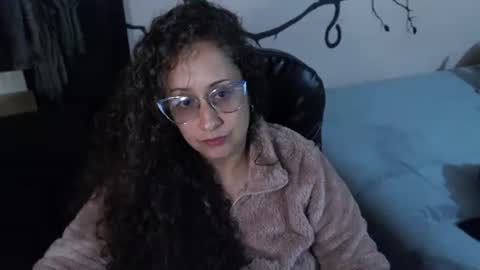Snapshot of zoe_koller chatting on 06.10.26 Zoe Koller online show from 06.10.26