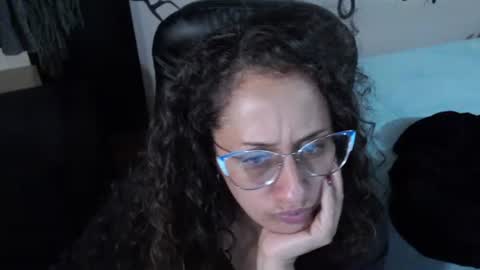 Snapshot of zoe_koller chatting on 06.15.26 Zoe Koller online show from 06.15.26
