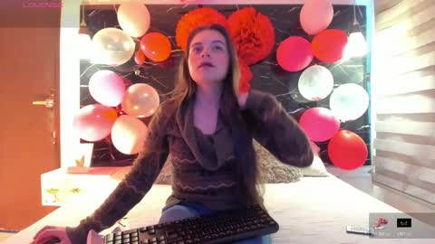 Snapshot of zoe_le chatting on 02.19.26 Zoe online show from 02.19.26