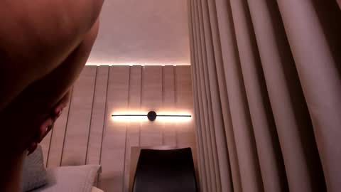 Snapshot of zoe_mhendez chatting on 02.25.26 zoe_mhendez online show from 02.25.26