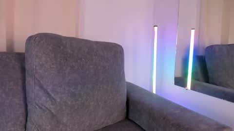 Snapshot of zoe_roux210949 chatting on 02.10.25 Zoe online show from 02.10.25