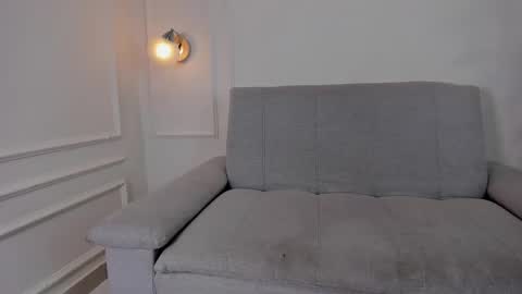 Snapshot of zoe_roux210949 chatting on 02.20.25 Zoe online show from 02.20.25