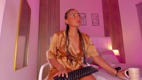 Hi guys i am Zoe  online show from 01.14.26