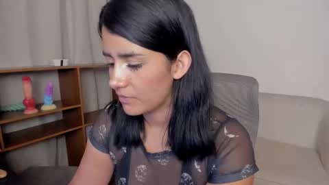 Zoe online show from 04.12.26