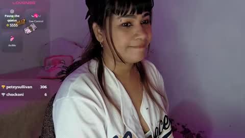 Snapshot of zoedirty chatting on 02.02.25 kyara derika online show from 02.02.25