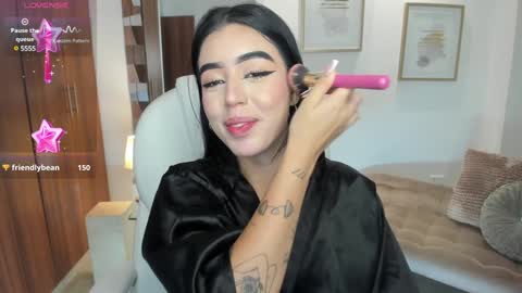  zoee jackson online show from 01.07.25