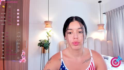  zoee jackson online show from 02.04.25