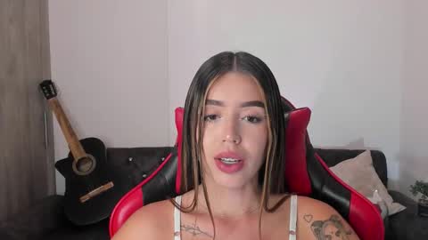  zoee jackson online show from 09.14.25