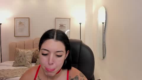 Snapshot of zoee_jackson chatting on 06.26.26 zoee jackson online show from 06.26.26