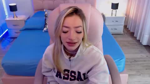 zoe online show from 11.15.25