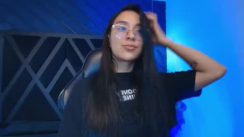 Zoe 3 online show from 02.28.26