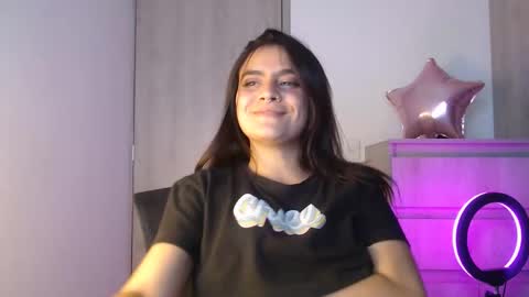Snapshot of zoee_t chatting on 01.17.26 Zoee online show from 01.17.26