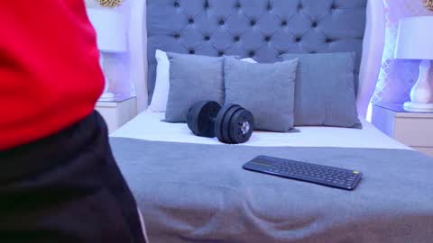 Zoe Krug online show from 12.01.25