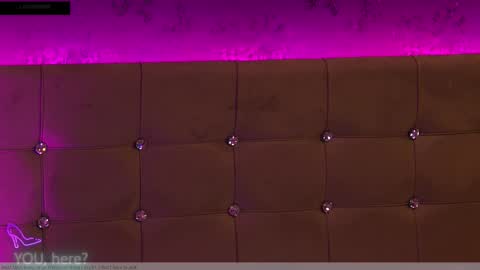 Snapshot of zoemesmerizee chatting on 11.10.25 ZoeMesmerize online show from 11.10.25