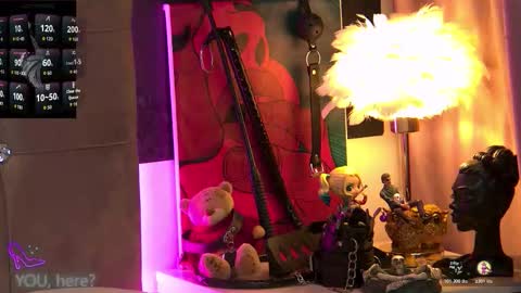 Snapshot of zoemesmerizee chatting on 11.27.25 ZoeMesmerize online show from 11.27.25