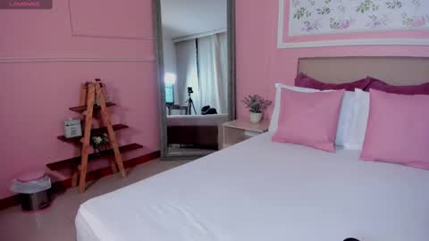 Zoes online show from 03.10.25