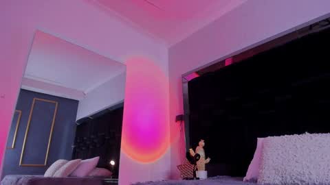 zoevidal_ online show from 01.21.25