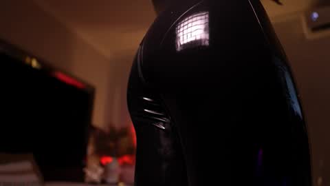 zoevidal_ online show from 01.17.26