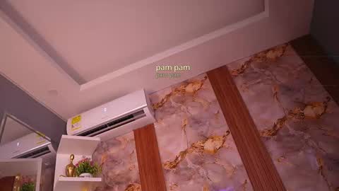 Snapshot of zoey_fox_ chatting on 02.14.26 zoey fox online show from 02.14.26