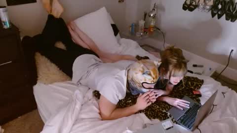 zoeyandgriff online show from 03.05.26