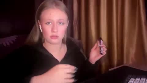 Snapshot of zofiahoetger chatting on 02.26.26 Lisa online show from 02.26.26