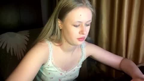 Snapshot of zofiahoetger chatting on 03.02.26 Lisa online show from 03.02.26