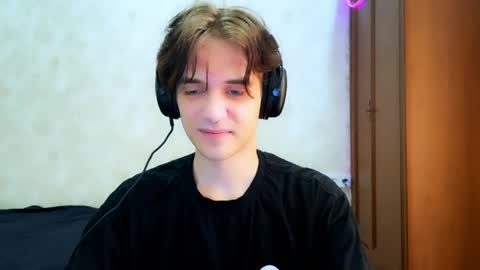 Snapshot of zombde32 chatting on 05.12.26 Zombdeeeee online show from 05.12.26