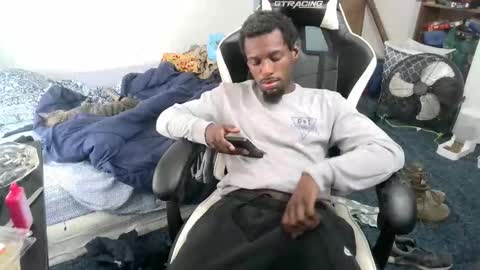 zoneingout online show from 11.06.25