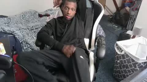 zoneingout online show from 12.14.25