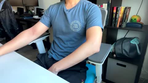 zoom_ha20 online show from 02.05.25