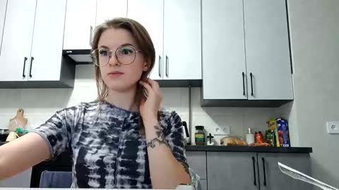 Snapshot of zoriana20 chatting on 10.03.25 zoriana20 online show from 10.03.25