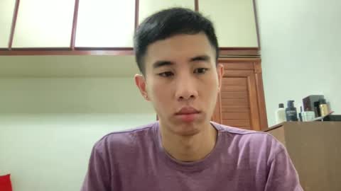 Snapshot of zseszsesz chatting on 12.08.24 Z online show from 12.08.24